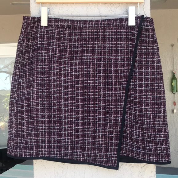 Ann Taylor Factory Dresses & Skirts - Ann Taylor Loft, tweed skirt.  Size 12